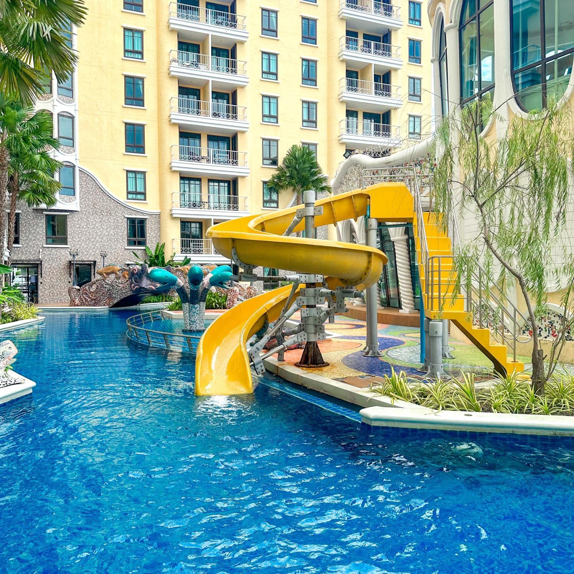 Espana Resort Jomtien Beach Pattaya Exterior foto
