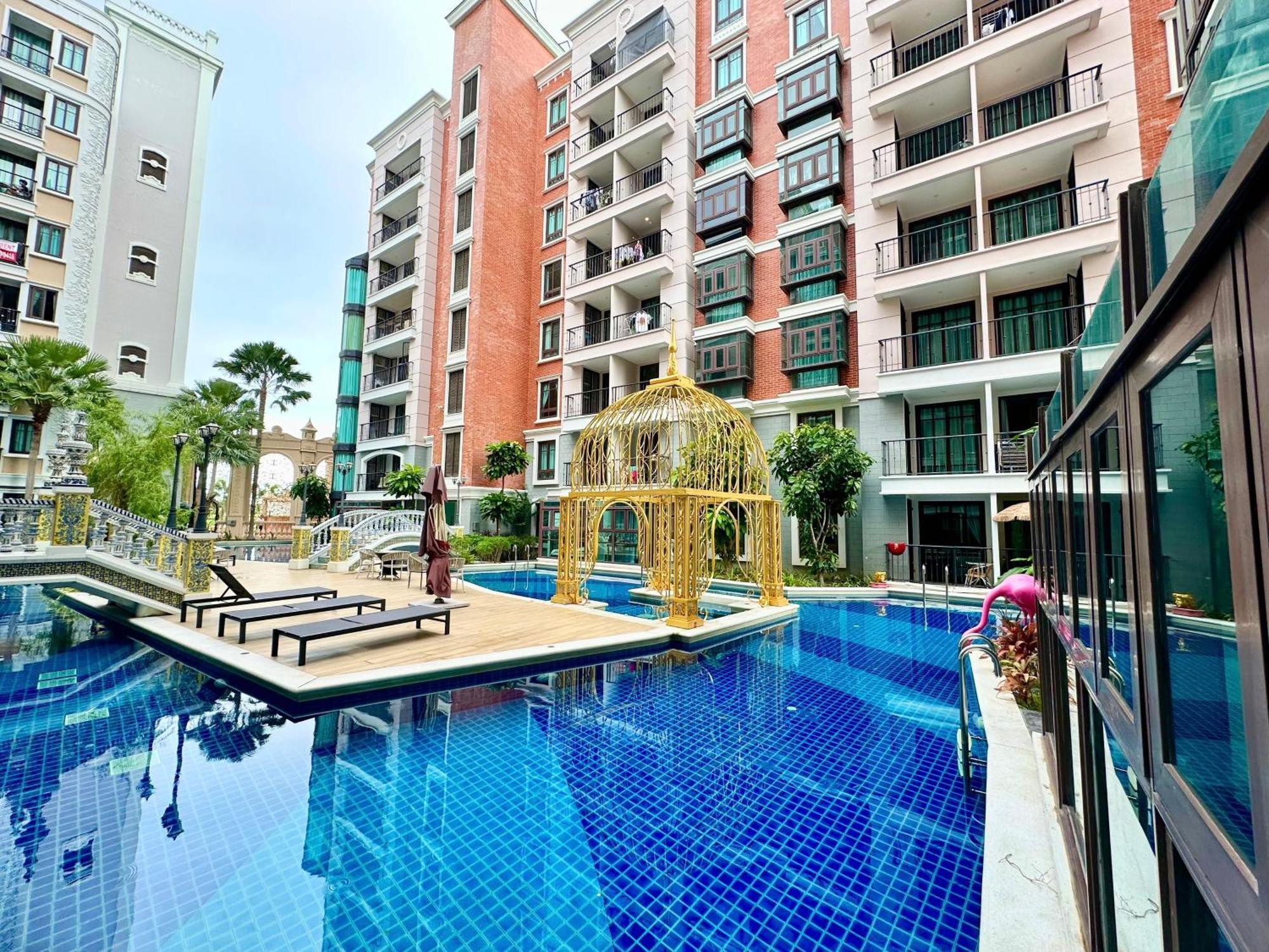 Espana Resort Jomtien Beach Pattaya Exterior foto